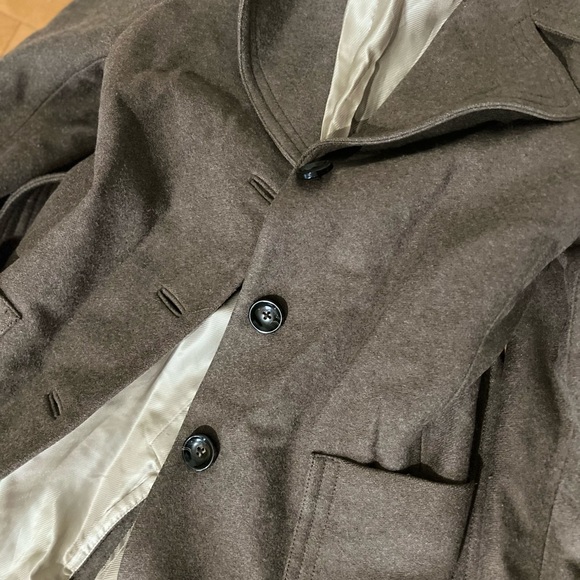 Brown coat - Picture 3 of 4